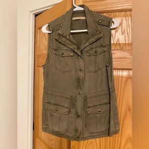 Max Jeans vest. Army green. Size small.